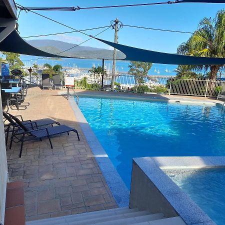 Airlie Apartments Airlie Beach Eksteriør billede