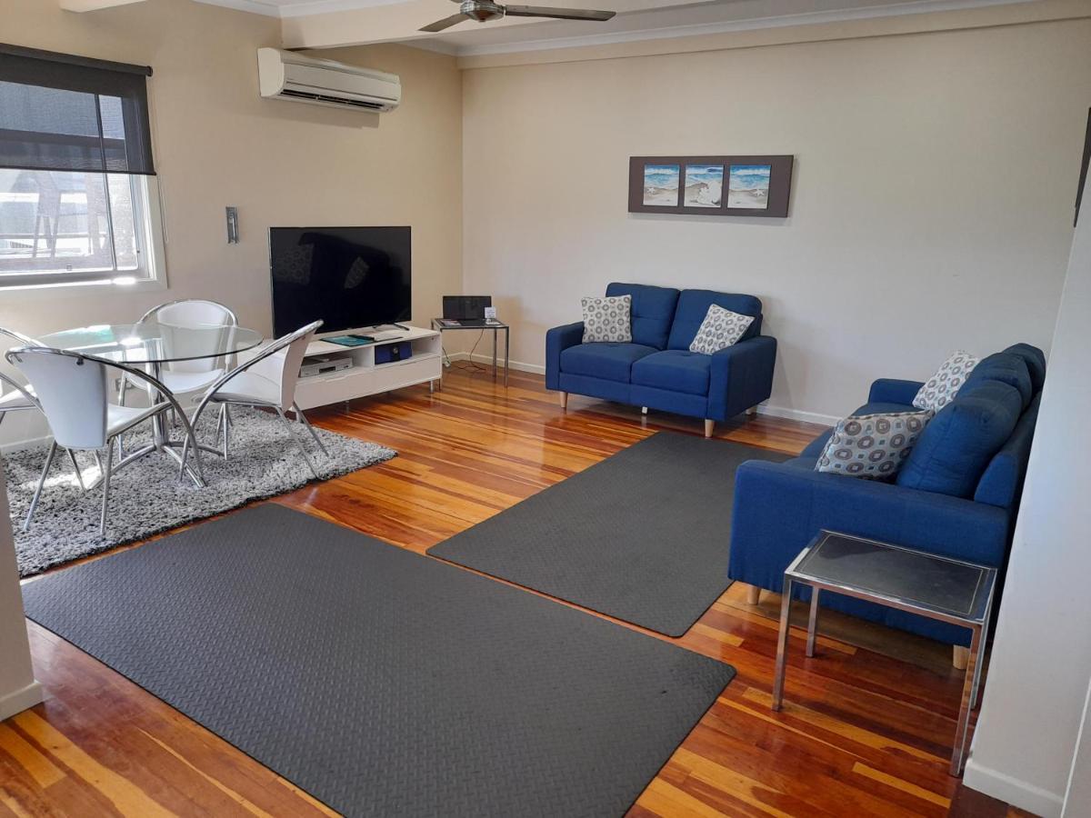 Airlie Apartments Airlie Beach Eksteriør billede