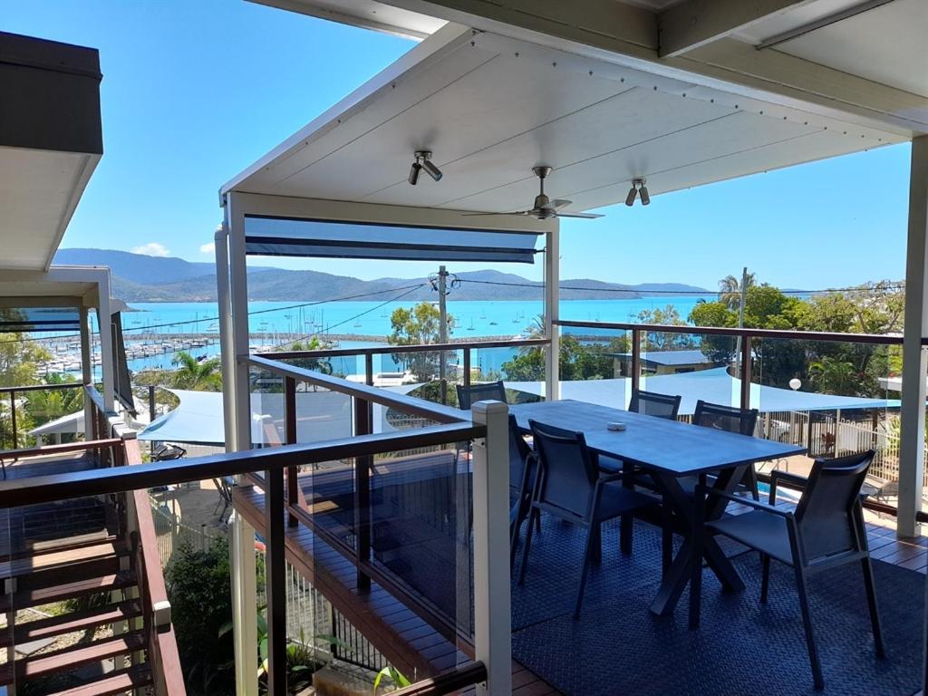 Airlie Apartments Airlie Beach Eksteriør billede