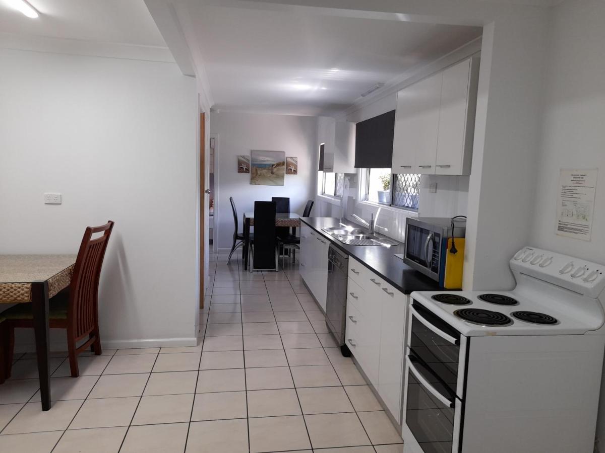 Airlie Apartments Airlie Beach Eksteriør billede