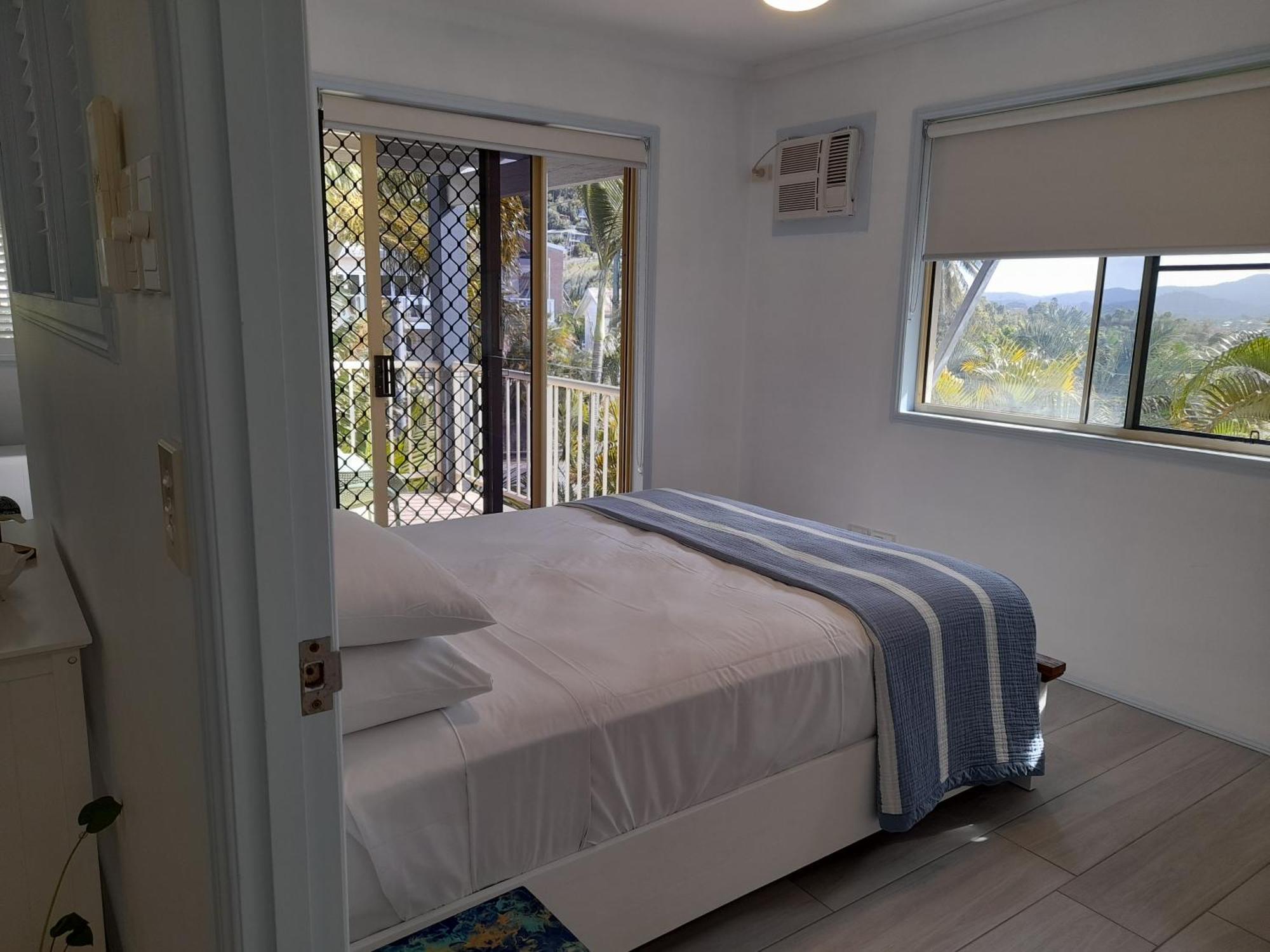 Airlie Apartments Airlie Beach Eksteriør billede