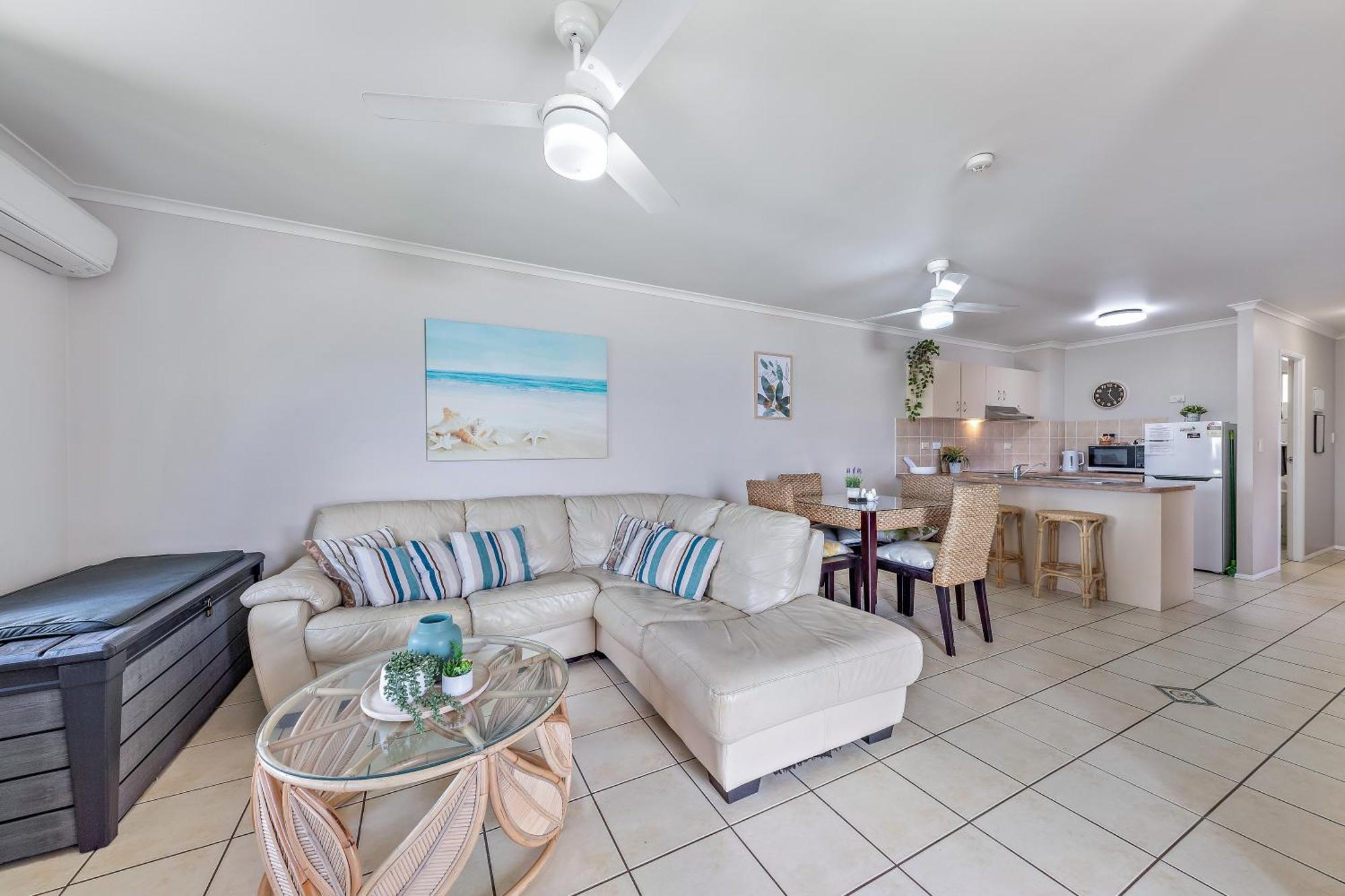 Airlie Apartments Airlie Beach Eksteriør billede