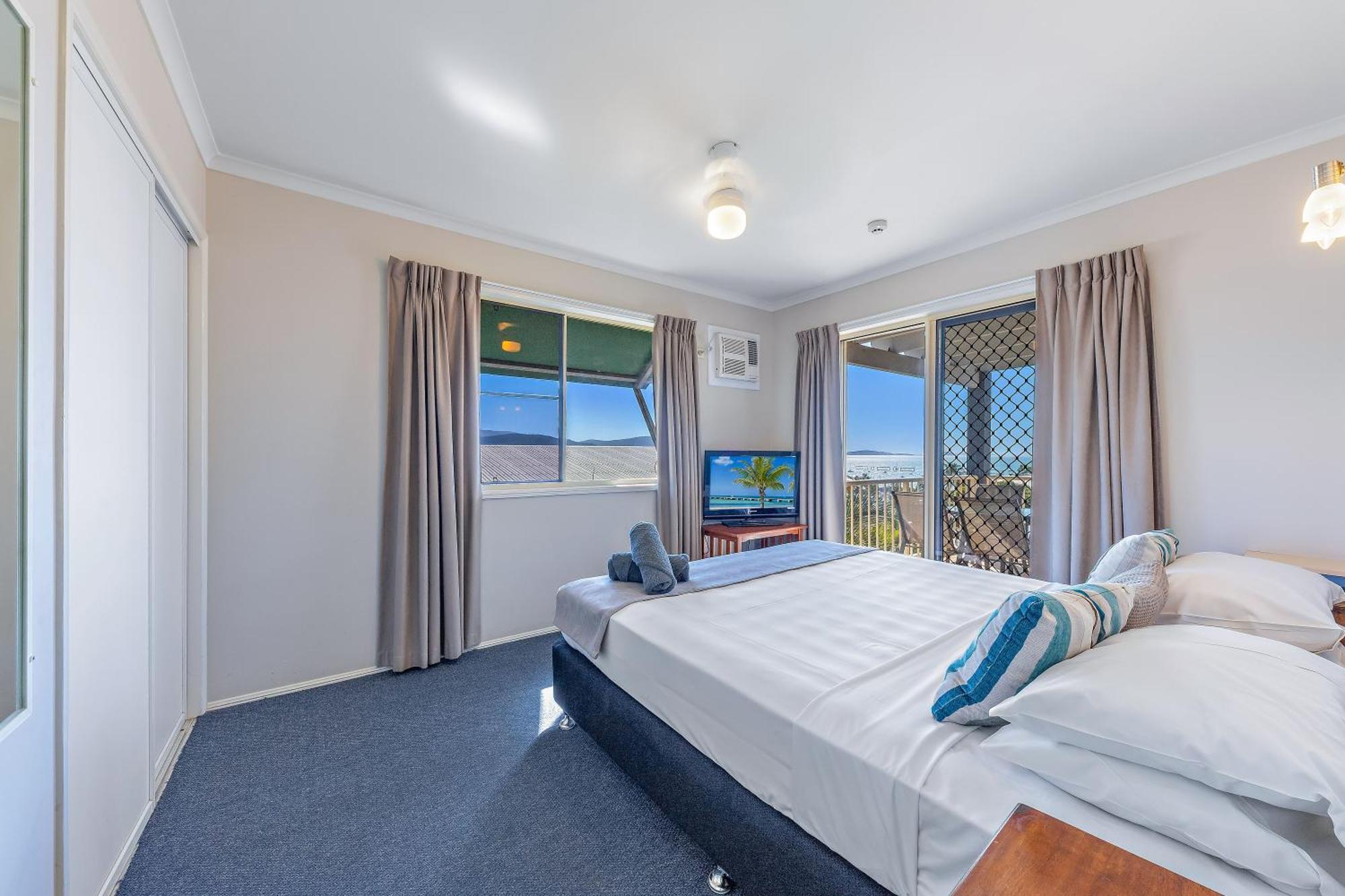 Airlie Apartments Airlie Beach Eksteriør billede