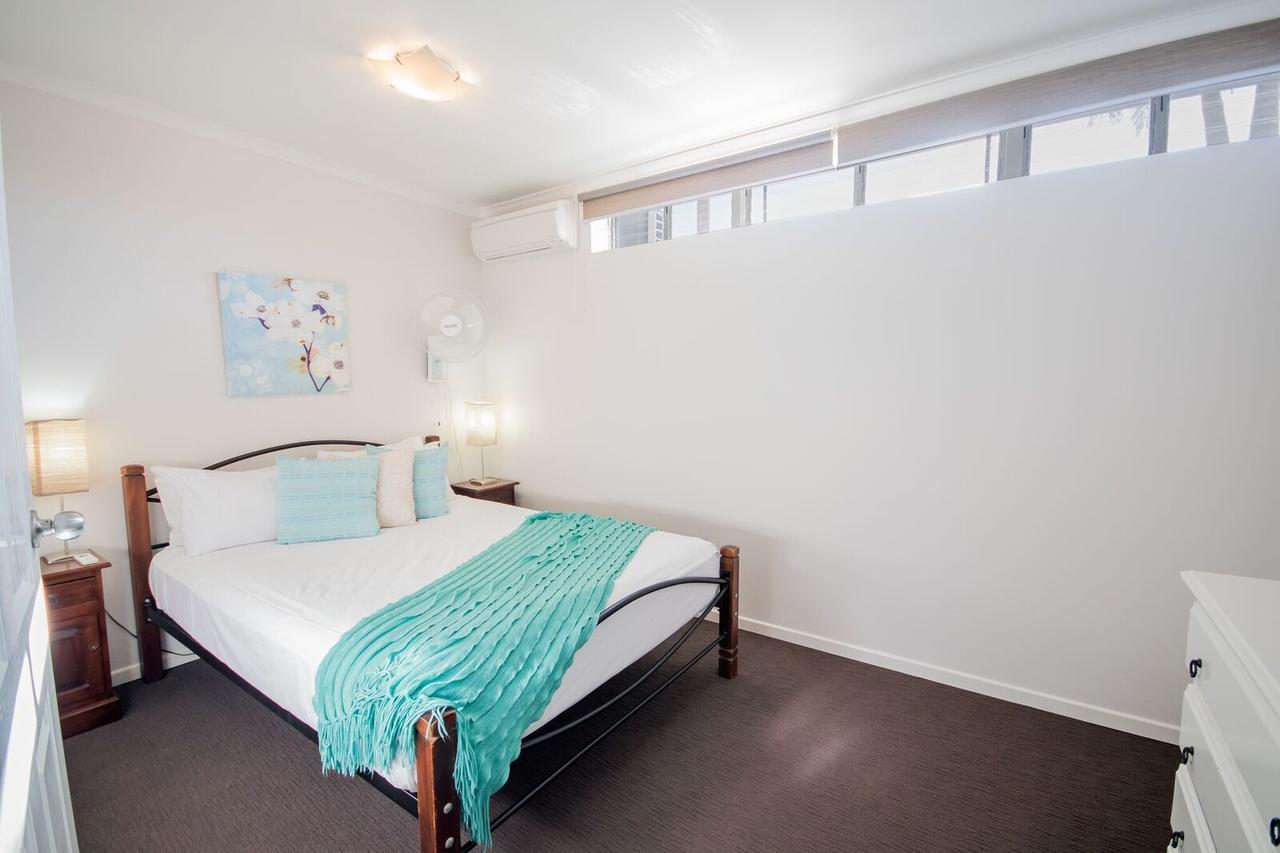 Airlie Apartments Airlie Beach Eksteriør billede